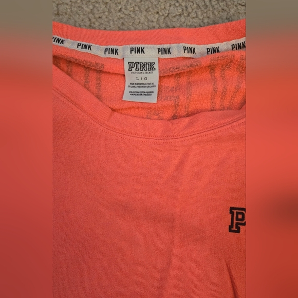 VS Pink Oversized Sweatshirt, Size Large - Picture 2 of 3
